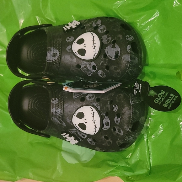 M10 W12 Nightmare Before Christmas CROCS Glow In Dark Clog...
